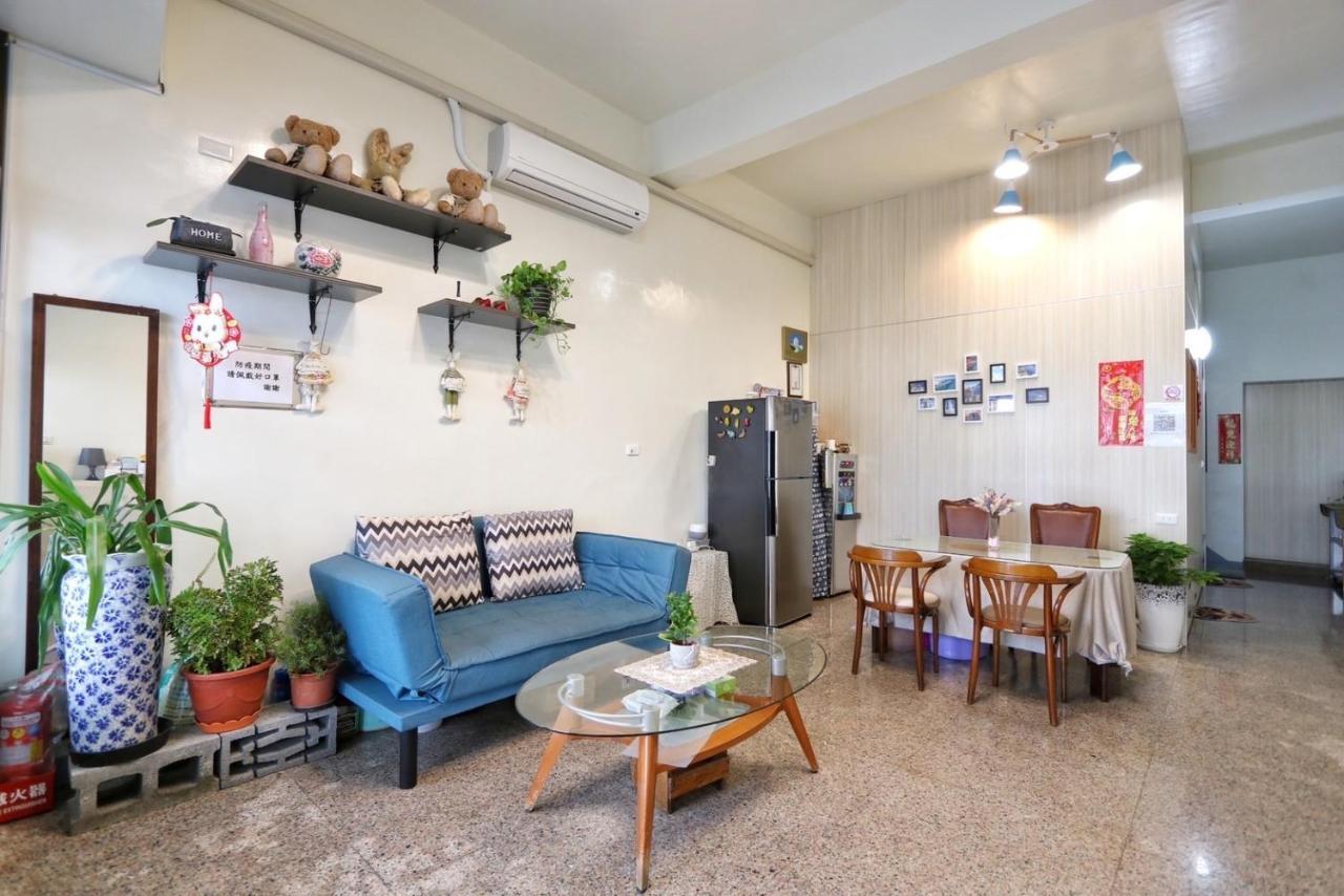 Wanghong Homestay Kota Tua Kota Tua Hengchun Bagian luar foto